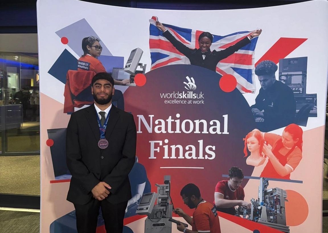 Musa with his Bronze medal